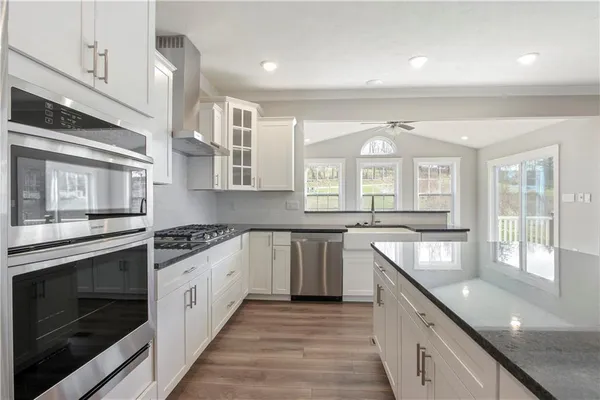 $690,000 | 1001 Stonegate Drive, McDonald, PA 15057