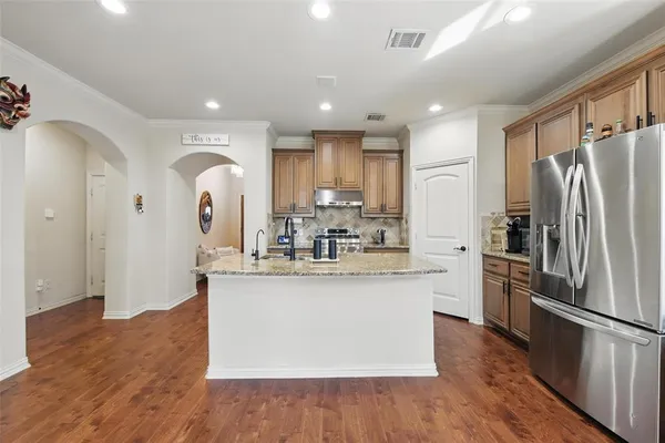 $3,500 | 601 Crestridge Circle, Euless, TX 76040