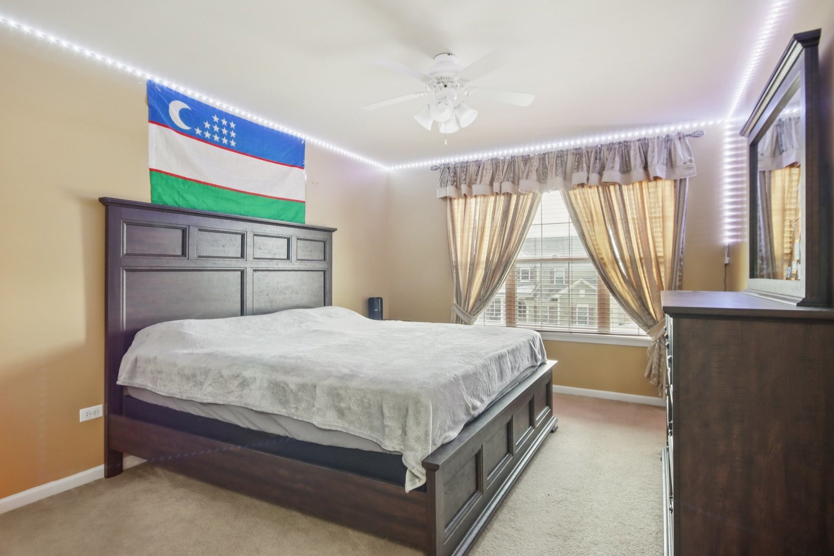 2930 Kelly Drive Elgin, IL 60124 - Photo 33 of 45 a bedroom with a bed and a window