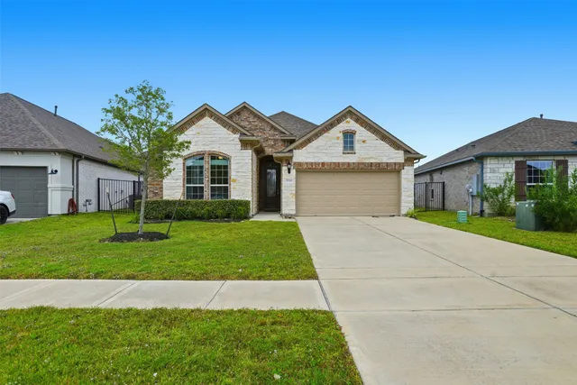 $350,000 | 2725 Arbor Edge Crossing, La Marque, TX 77568