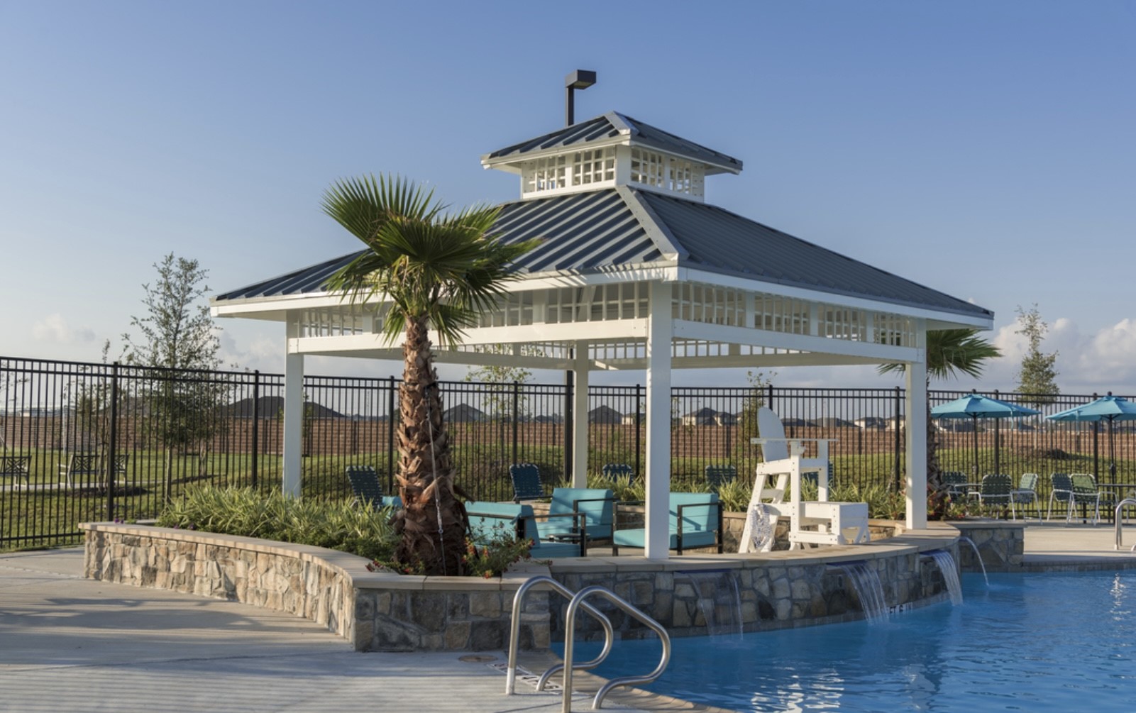 2725 Arbor Edge Crossing La Marque, TX 77568 - Photo 37 of 38 a living room with furniture and a large window