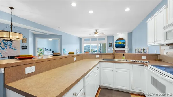 $335,000 | 298 Cedar Heights Drive, Unit 2A, Camdenton, MO 65020