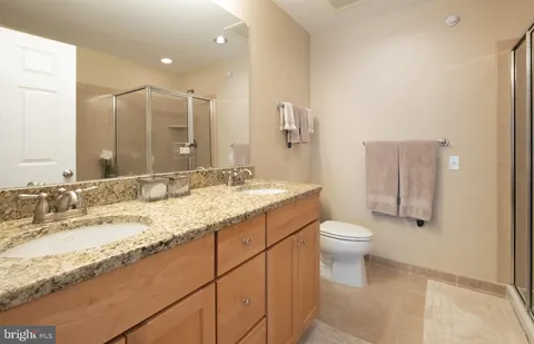 $615,000 | 500 Admirals Way, Unit 402, Philadelphia, PA 19146