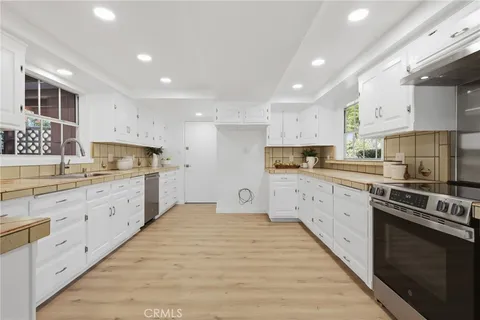 $1,295,000 | 2024 Noble View Drive, Rancho Palos Verdes, CA 90275