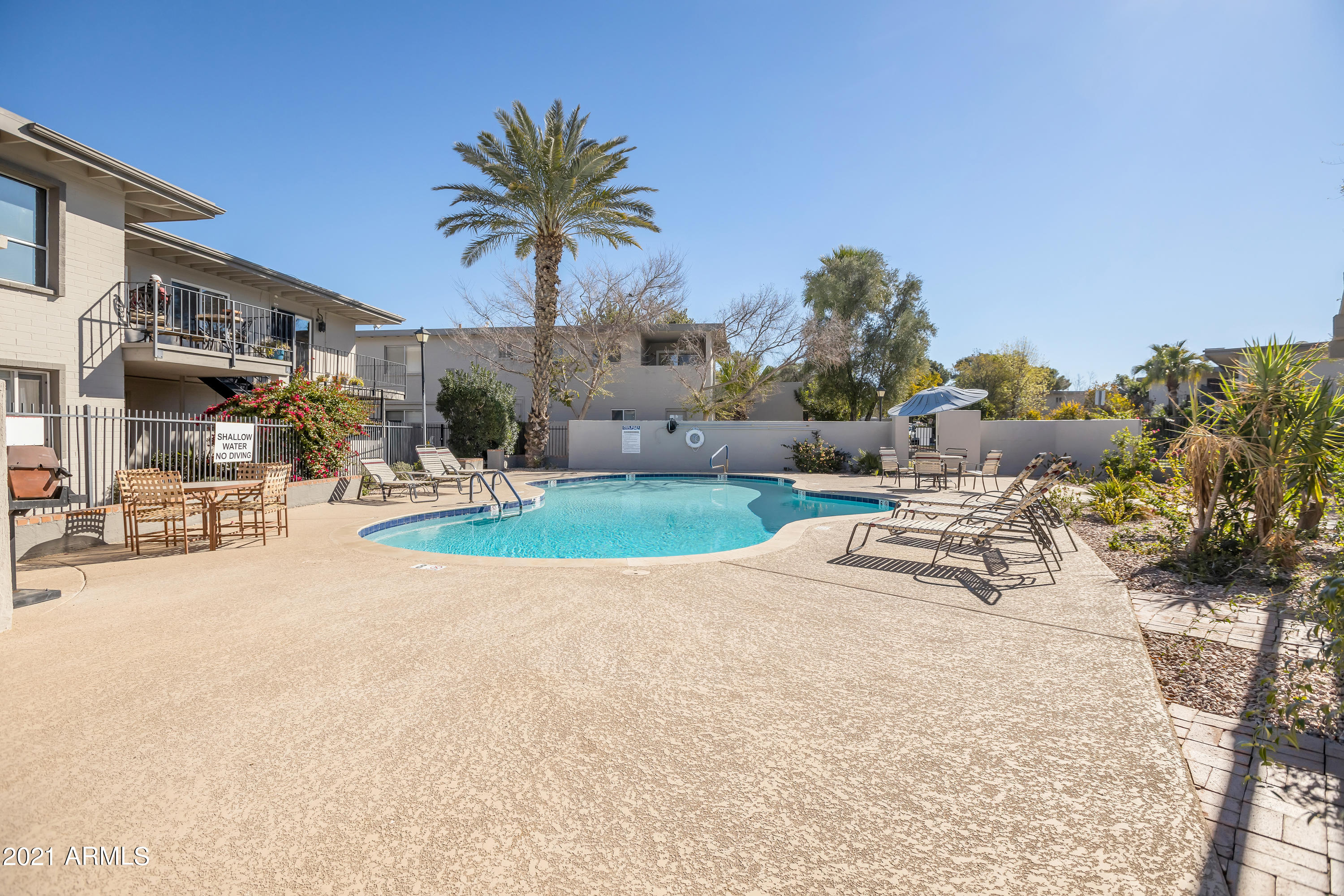 4101 East Camelback Road, Unit 15 Phoenix, AZ 85018 - Photo 20 of 20 South Pool