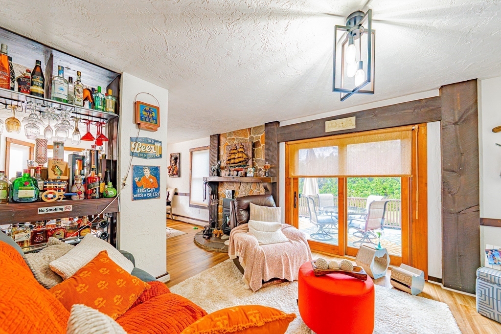 257 Ashby State Road Fitchburg, MA 01420 - Photo 5 of 29