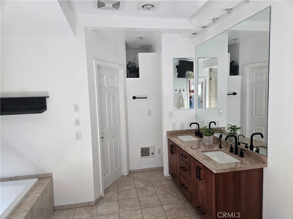30141 Silverado Canyon Road Silverado, CA 92676 - Photo 15 of 31