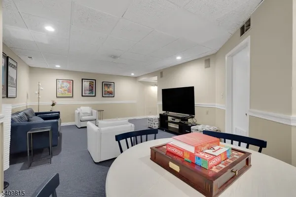 $755,000 | 1 Murray Hill Square, Unit 1, New Providence, NJ 07974