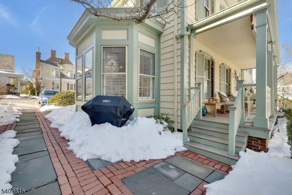 $755,000 | 1 Murray Hill Square, Unit 1, New Providence, NJ 07974