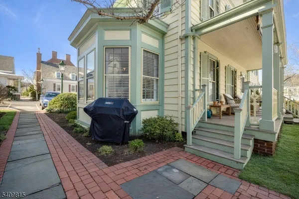 $755,000 | 1 Murray Hill Square, Unit 1, New Providence, NJ 07974
