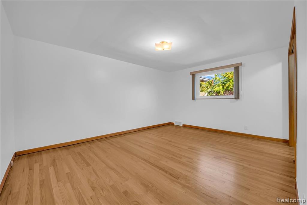 320 Neff Road Grosse Pointe, MI 48230 - Photo 19 of 46 Gallery Image 19