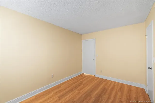 $149,000 | 2950 Southeast Ocean Boulevard, Unit 72, Stuart, FL 34996