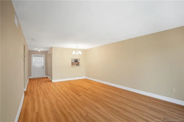 $149,000 | 2950 Southeast Ocean Boulevard, Unit 72, Stuart, FL 34996