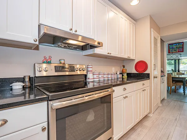 $5,900 | 1155 Reef Road, Unit A6, Vero Beach, FL 32963