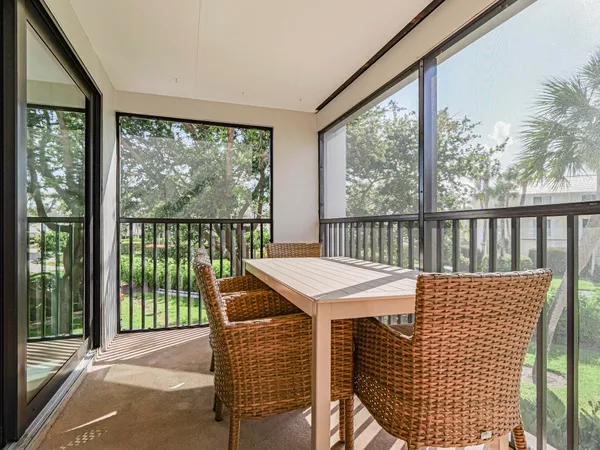 $5,900 | 1155 Reef Road, Unit A6, Vero Beach, FL 32963