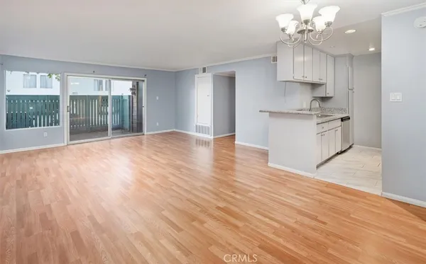 $455,000 | 5700 Etiwanda Avenue, Unit 154, Tarzana, CA 91356