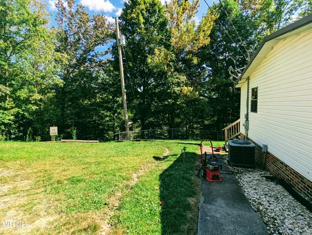 $129,000 | 188 Boggs Hill, Clintwood, VA 24228