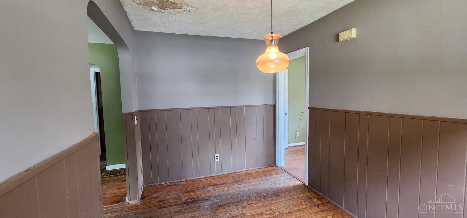 1409 Adams Road Cincinnati, OH 45231 - Photo 9 of 22 Gallery Image 9