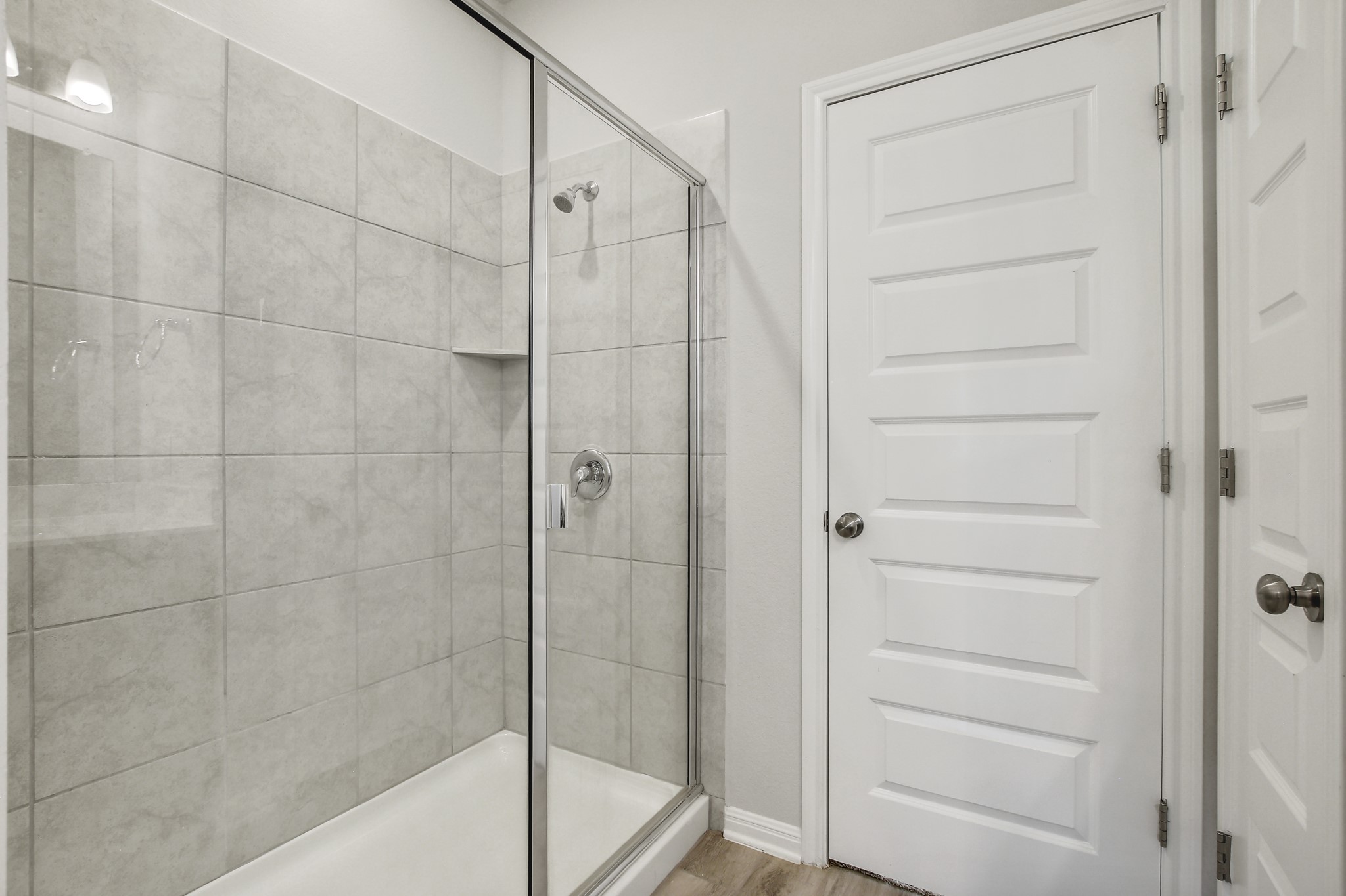 1220 Oak Chase Way Leander, TX 78641 - Photo 7 of 14 a bathroom with a shower