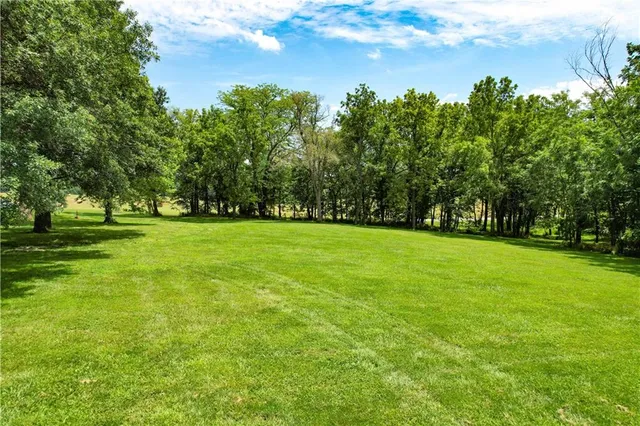 $639,900 | 331 Northeast Hebron Road, Maysville, MO 64469