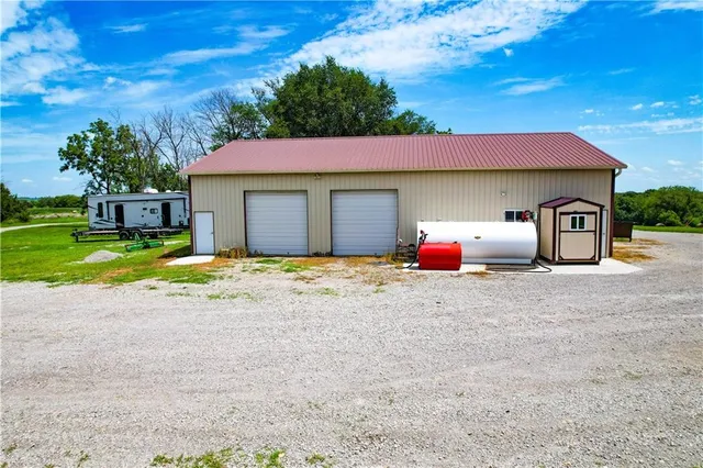 $639,900 | 331 Northeast Hebron Road, Maysville, MO 64469