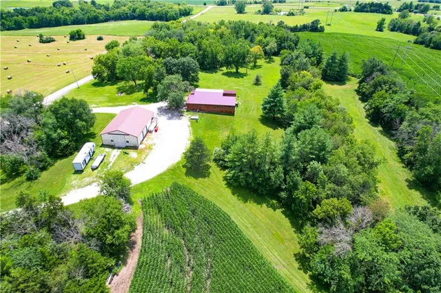 $639,900 | 331 Northeast Hebron Road, Maysville, MO 64469