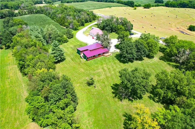 $639,900 | 331 Northeast Hebron Road, Maysville, MO 64469