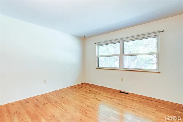 $199,000 | 1420 Nashua Drive, Florissant, MO 63033