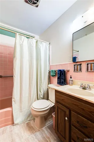 $199,000 | 1420 Nashua Drive, Florissant, MO 63033