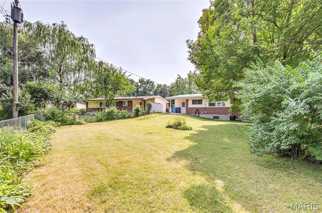 $199,000 | 1420 Nashua Drive, Florissant, MO 63033