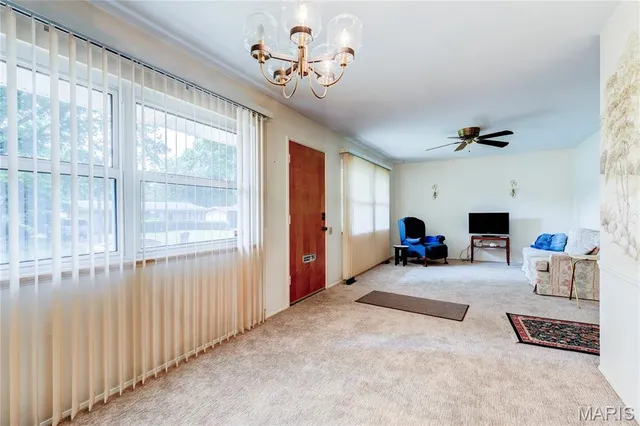 $199,000 | 1420 Nashua Drive, Florissant, MO 63033