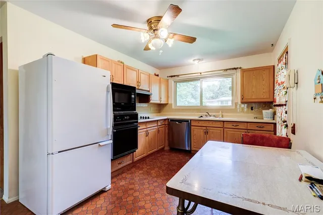 $199,000 | 1420 Nashua Drive, Florissant, MO 63033