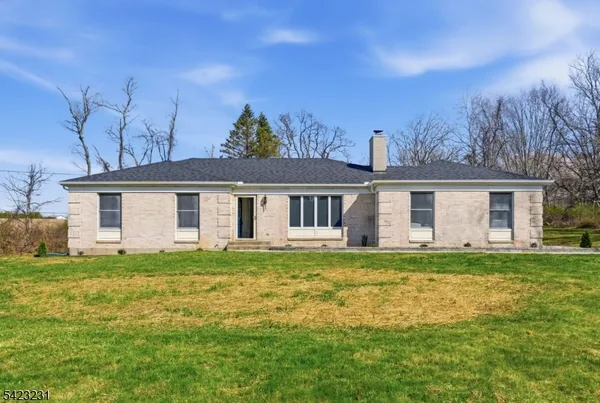 $499,900 | 193 Bryans Road, Hampton, NJ 08827