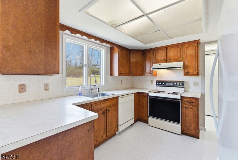 193 Bryans Road Hampton, NJ 08827 - Photo 11 of 33