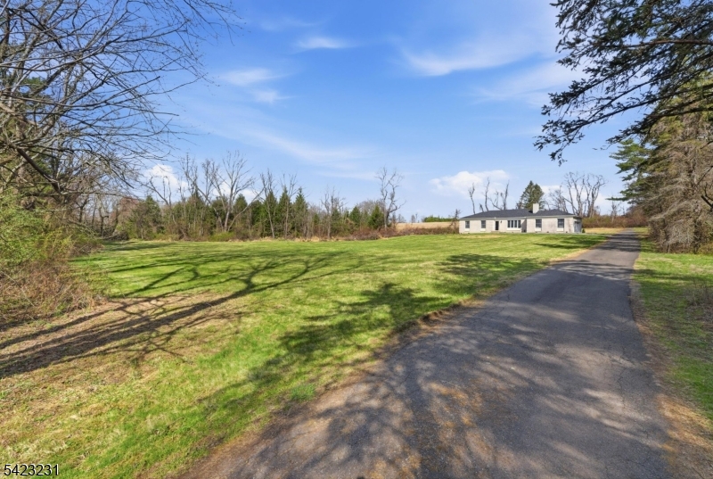 193 Bryans Road Hampton, NJ 08827 - Photo 3 of 33