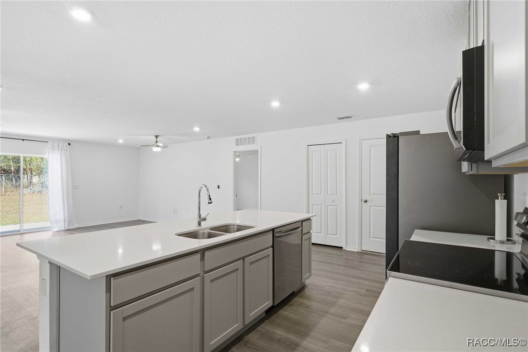 16287 Little Auk Road Weeki Wachee, FL 34614 - Photo 12 of 52