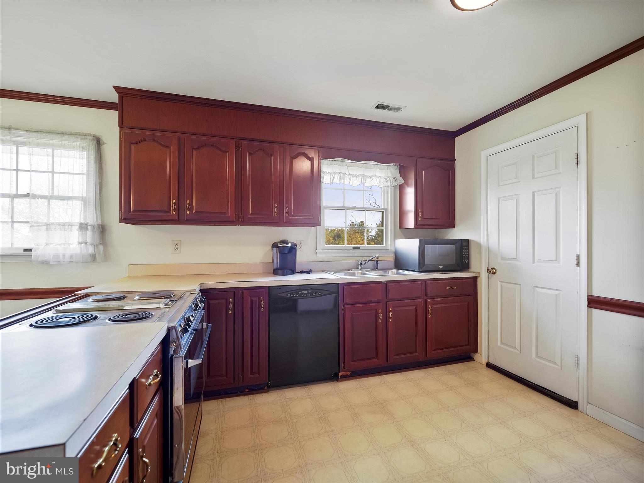 5519 Rice Hollow Road Greencastle, PA 17225 - Photo 11 of 37 Kitchen