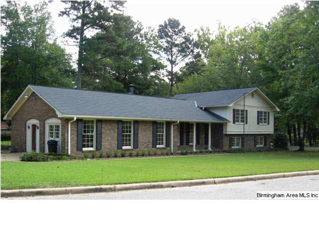4301 Ridgemont Avenue Northport, AL 35473 - Photo 1 of 28