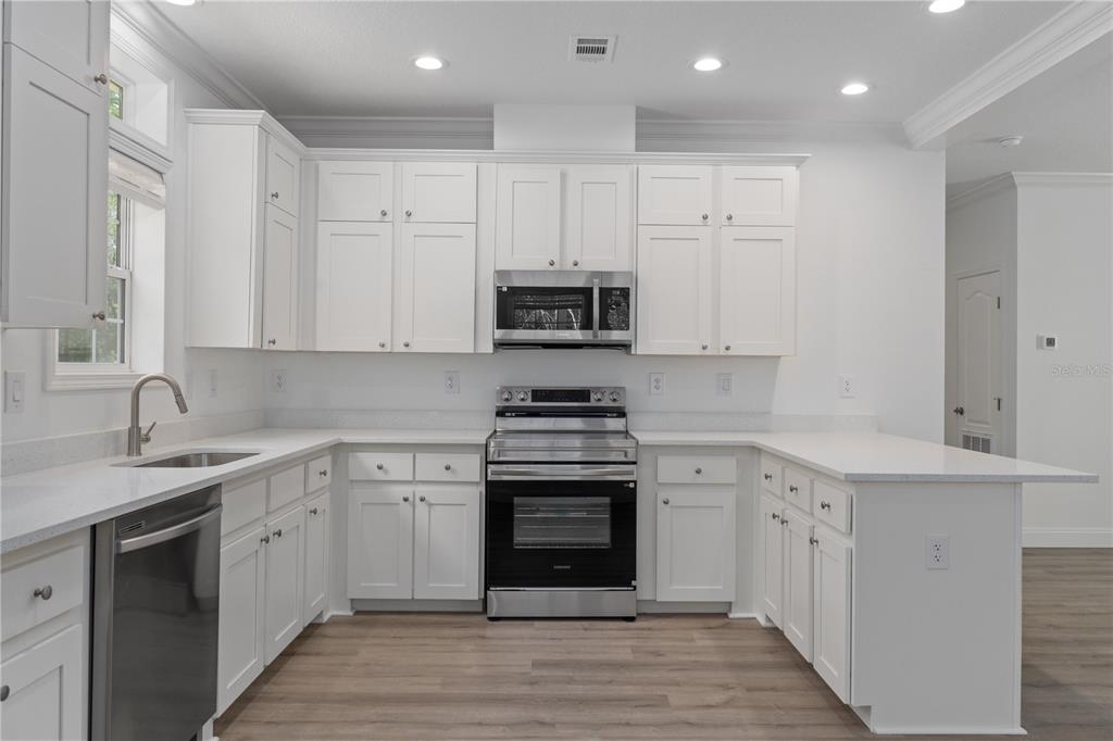 14249 East Razorbill Avenue Weeki Wachee, FL 34614 - Photo 14 of 40