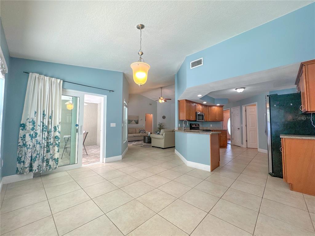 707 Powder Horn Row Lakeland, FL 33809 - Photo 13 of 60