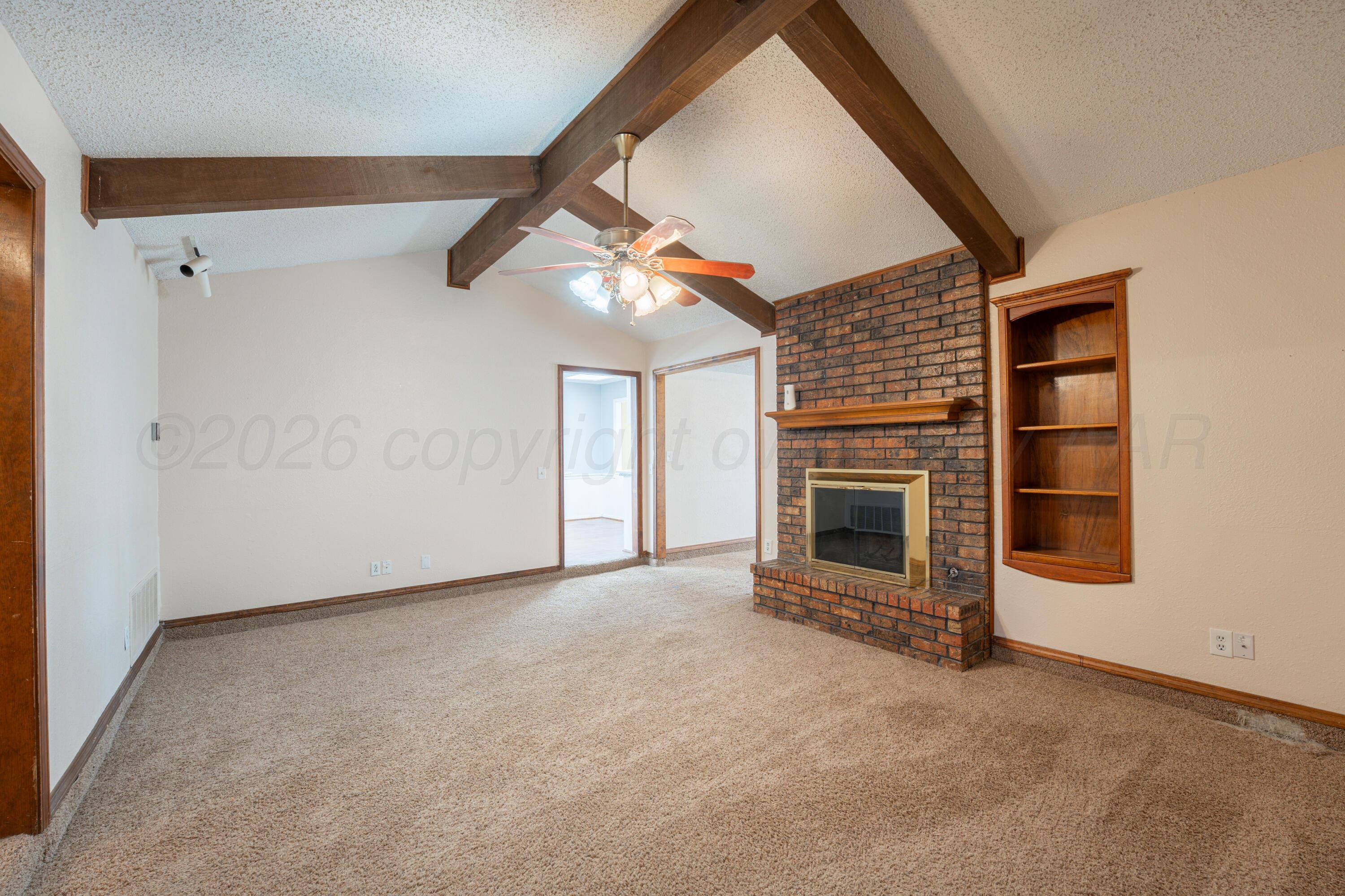 4203 Dodson Drive Amarillo, TX 79110 - Photo 4 of 26 4 LIVING