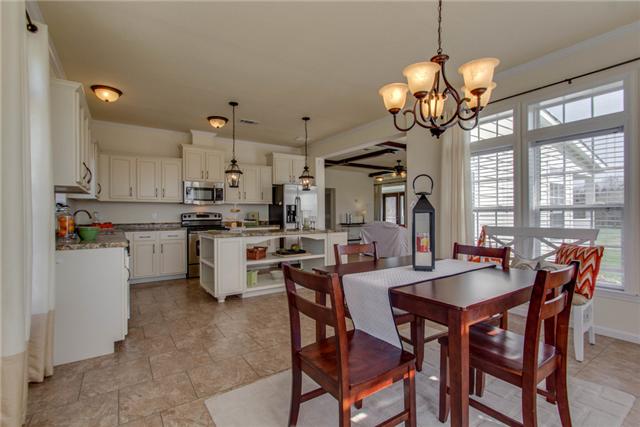 120 Piney Road Dickson, TN 37055 - Photo 10 of 20 The kitchen and dining are huge, this kitchen is perfect for that special person that loves to cook.
