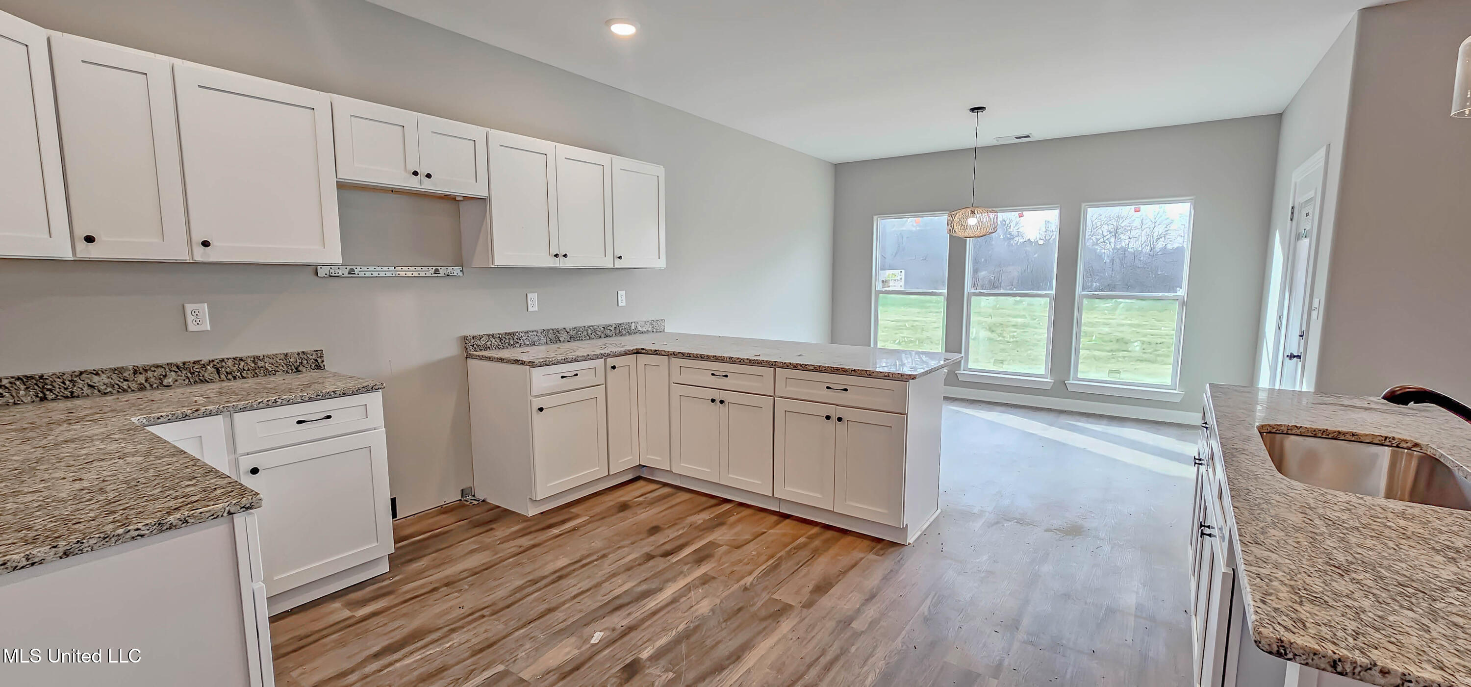 200 Rossville Road Holly Springs, MS 38635 - Photo 11 of 24 Tons of Cabinet Space