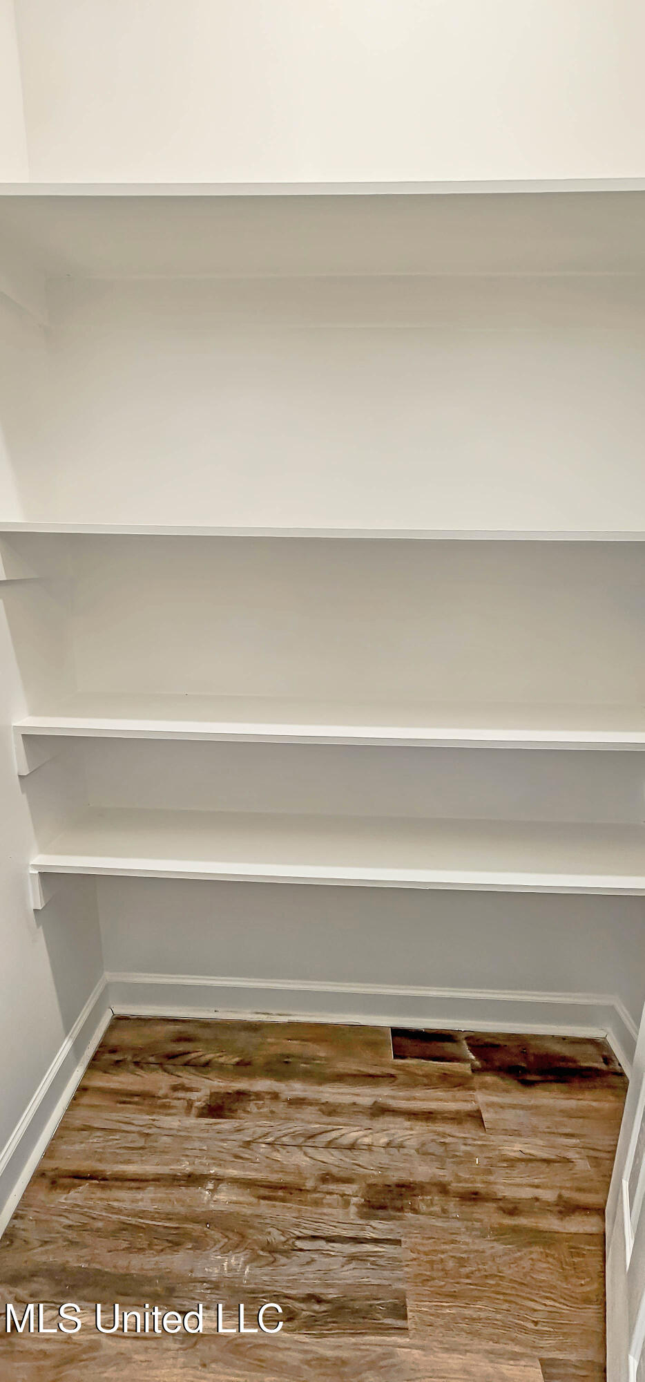 200 Rossville Road Holly Springs, MS 38635 - Photo 14 of 24 Walk-in Pantry