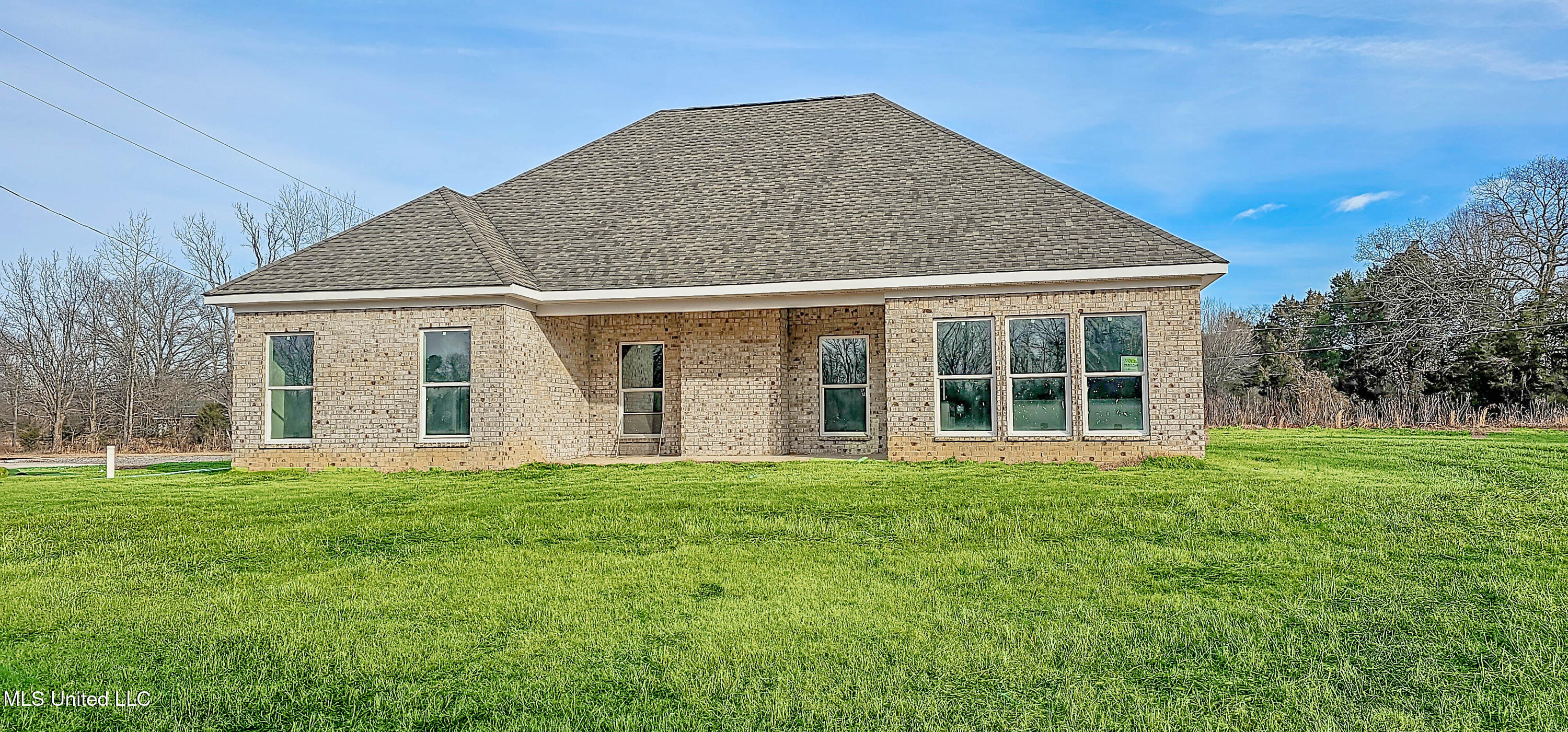 200 Rossville Road Holly Springs, MS 38635 - Photo 4 of 24 Covered Patio