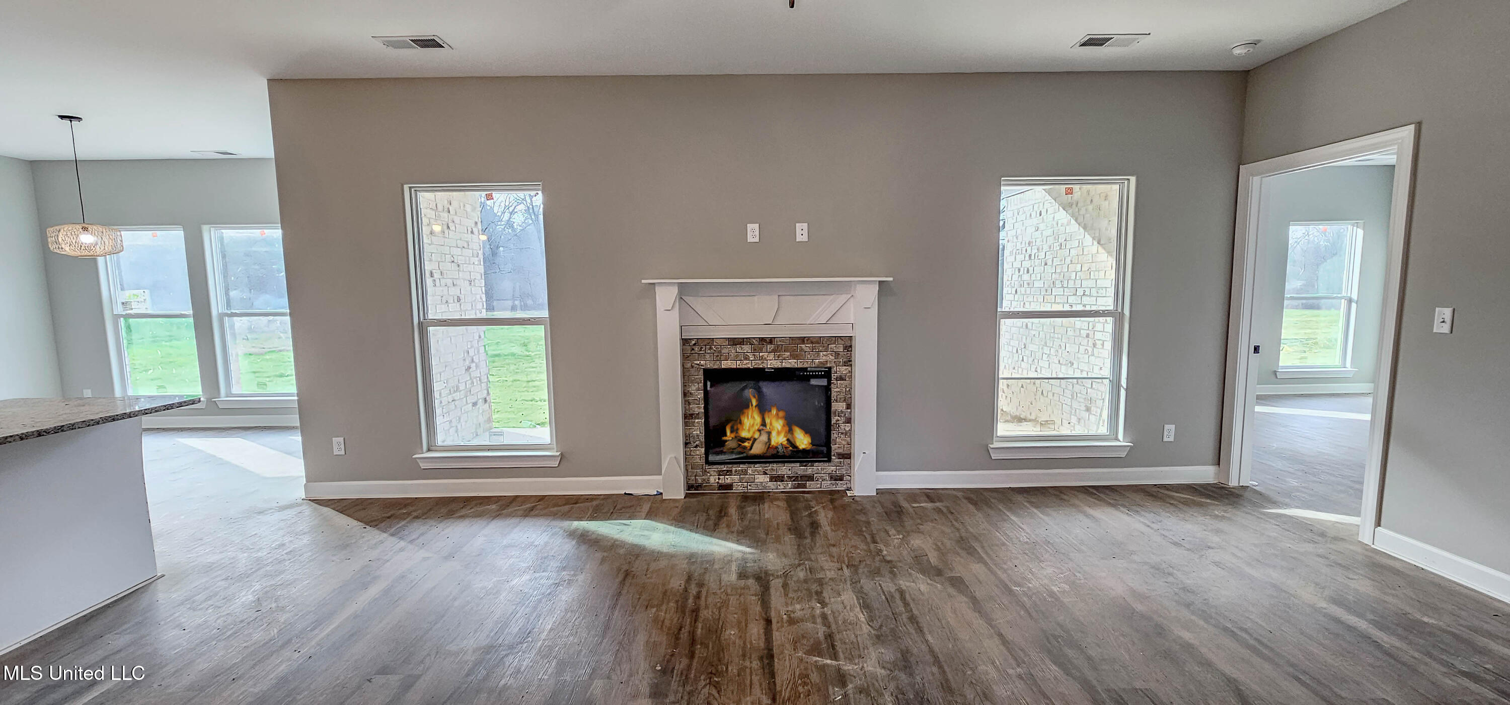 200 Rossville Road Holly Springs, MS 38635 - Photo 7 of 24 Gas Log Fireplace