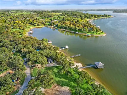 $999,999 | 12424 Lake Forest Drive, Azle, TX 76020