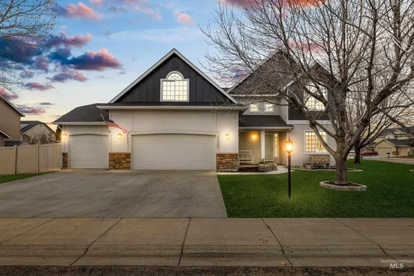 $564,900 | 2223 North Maroon Avenue, Kuna, ID 83634