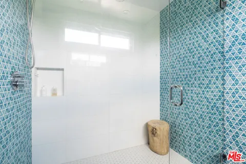 $1,950,000 | 5481 Katherine Avenue, Sherman Oaks, CA 91401