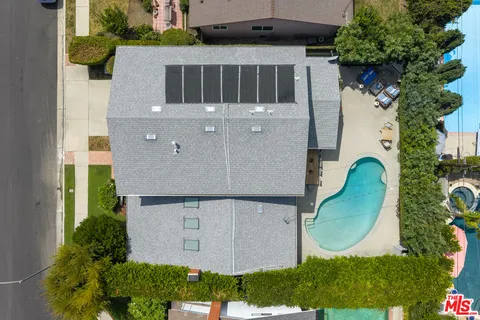 $1,950,000 | 5481 Katherine Avenue, Sherman Oaks, CA 91401